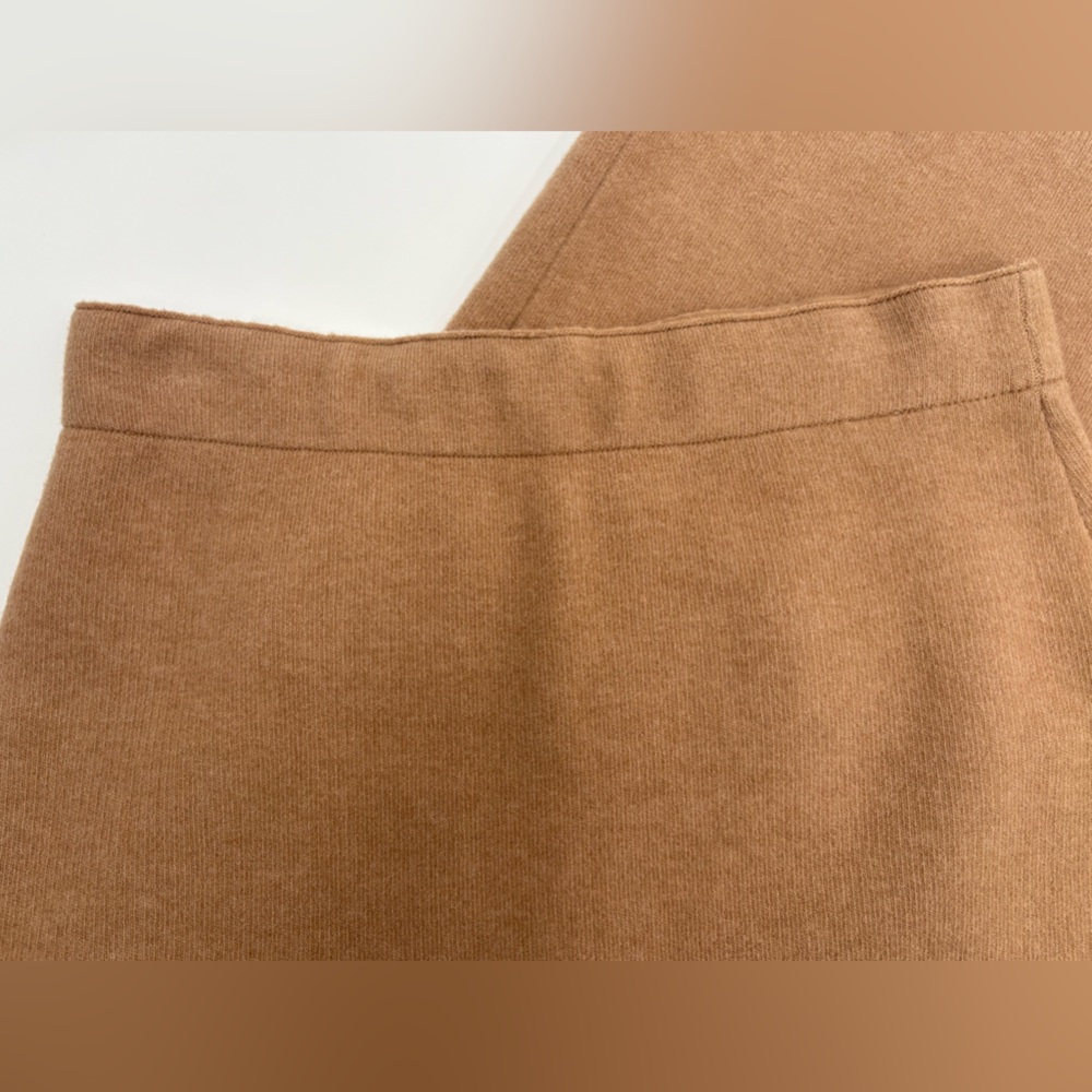 Aritzia Babaton Tan Knit Midi Pencil Skirt High Waist Back Slit Minimalist M - Picture 10 of 13